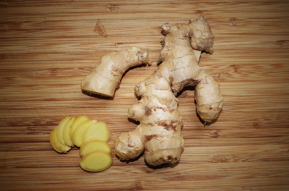 Can Cats Eat Ginger? (Raw, Cook; Snaps, Bread, Cake)